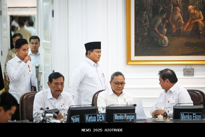 Anwar Ibrahim Minta Kamboja dan Thailand Cari Solusi Damai di Pertemuan Menteri Luar Negeri ASEAN Ha