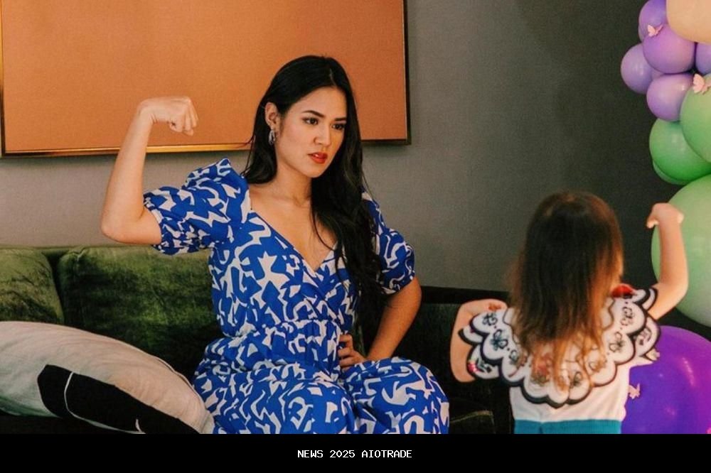 Gaya Parenting Raisa dan Hamish yang Penuh Kehangatan untuk Zalina