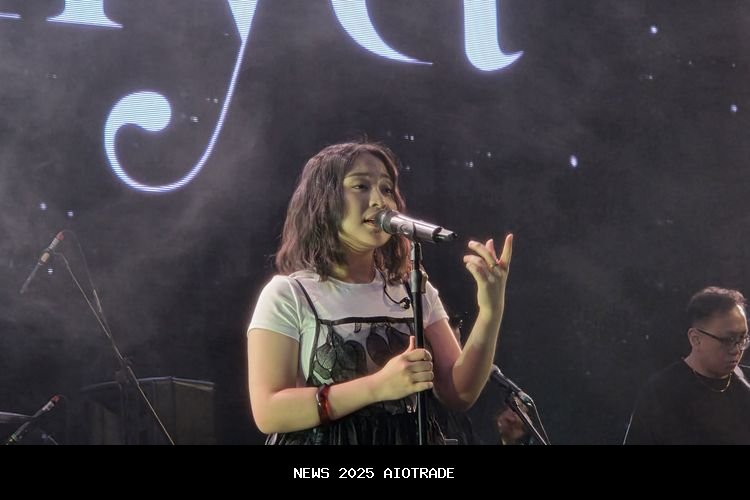 Bernadya ajak penonton Soundrenaline 2025 berduka bersama di Bengkel Space SCBD