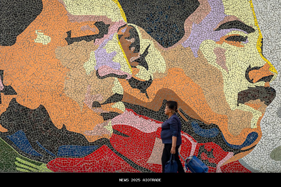 Trump mengatakan Venezuela mencuri minyak, tanah, dan aset AS. Berikut sejarahnya.