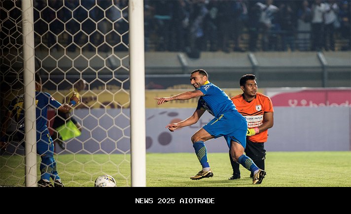 Ramon Tanque Kembali Cetak Gol, Persib Pindah ke Peringkat Dua