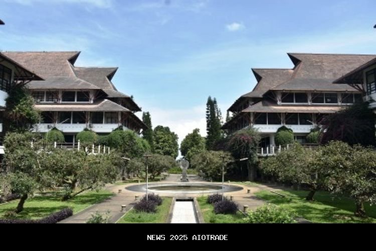 Ahli ITB: Hutan Alami dan Sawit Tidak Sama dalam Cegah Bencana