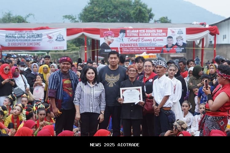 Longser, Teater Rakyat Sunda yang Terus Berdenyut di Zaman Now