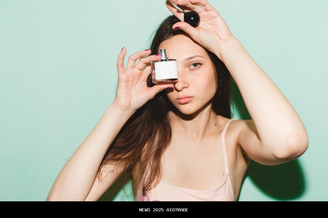 7 Parfum Ikonik Era 80-an yang Disukai Wanita Berkelas