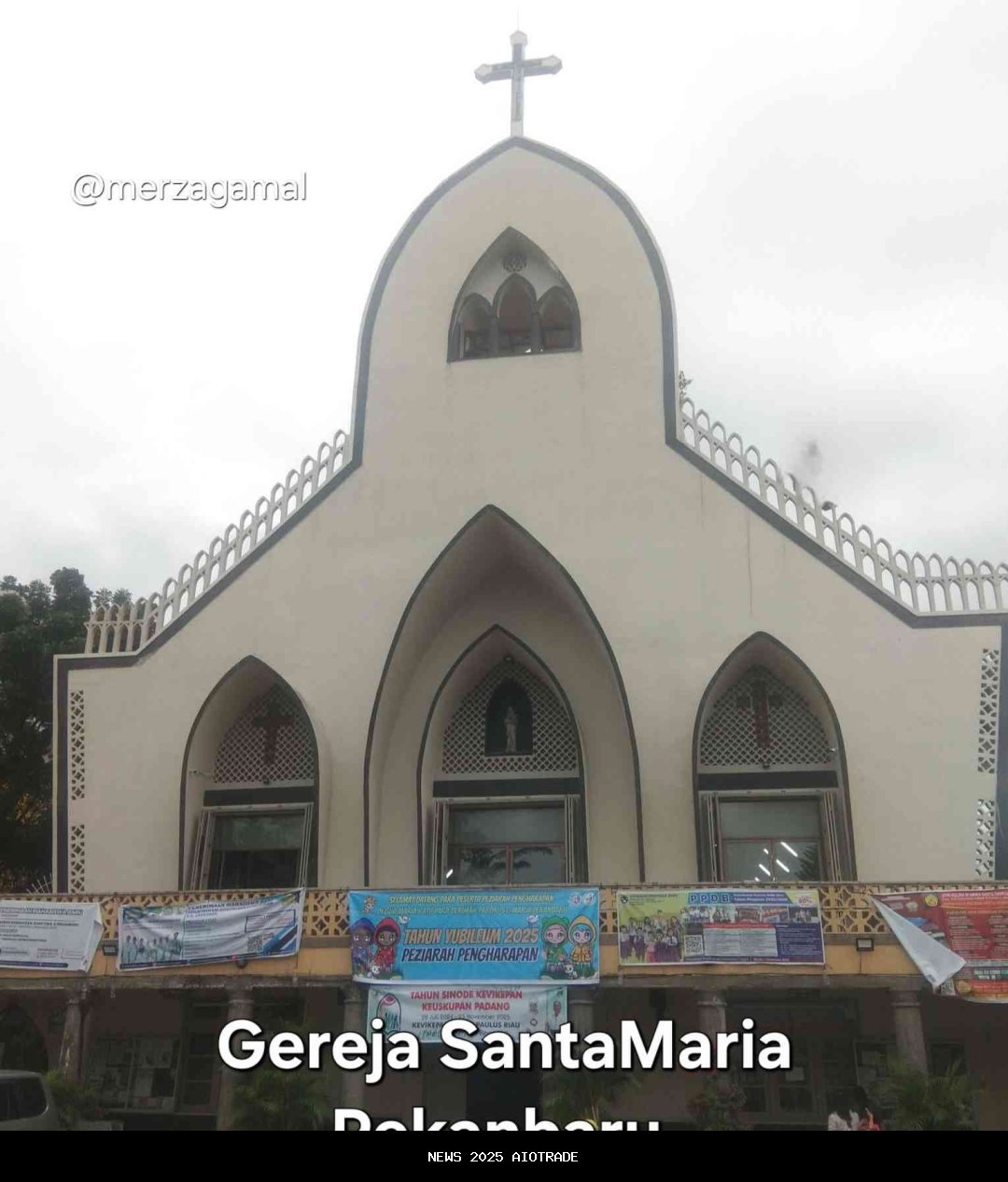 Jejak Sejarah Gereja Katolik: Langkah Pastor Payakumbuh di Pekanbaru
