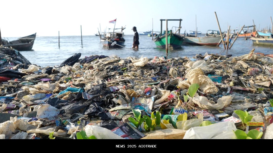 Mikroplastik di Hujan Jakarta: Bahaya Tidak dari Air, Tapi Udara