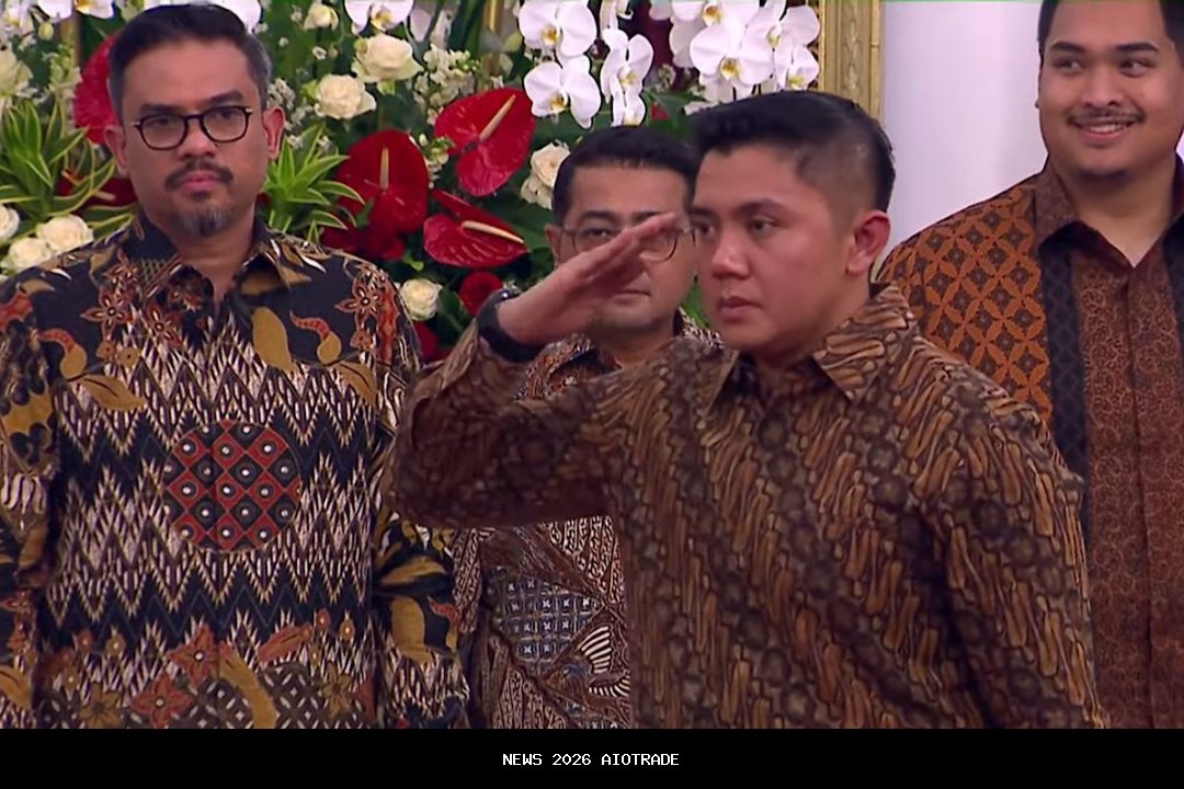 Pemerintah Dianggap Lamban, Seskab Teddy: Semua Sudah Berjuang Keras