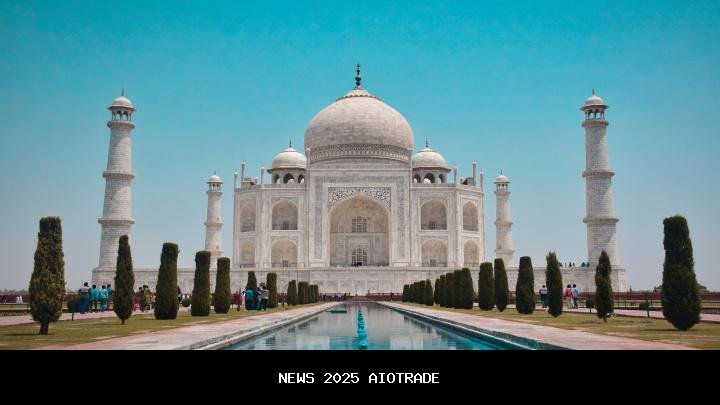 Destinasi Berbahaya untuk Selfie Liburan