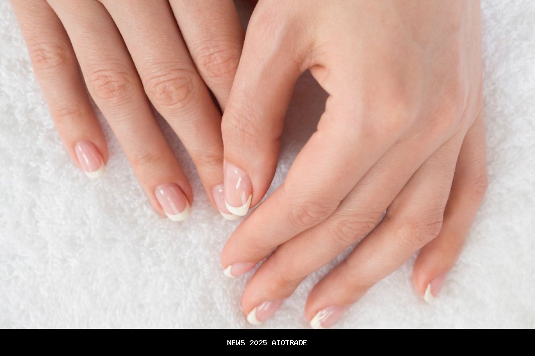 10 Cara Alami Jaga Kuku Mengkilap, Sehat, dan Kuat Tanpa Biaya Mahal