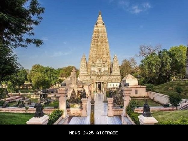 Gaya Hidup Istri Menteri yang Berbeda dengan Pendapatan Anaknya Miliaran