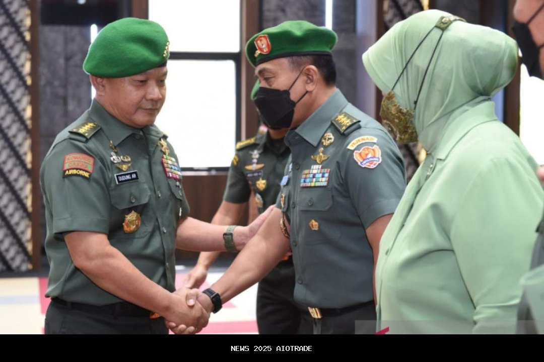Angkatan Darat Pak meluncurkan kampanye perekrutan untuk perwira menengah dan prajurit