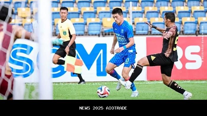 Penggemar Sriwijaya FC Tersedu Saat Kekalahan 1-0 di Kandang PSPS Pekanbaru