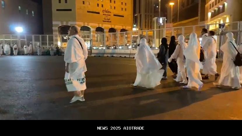 Umroh, Bukan Sekadar Wisata