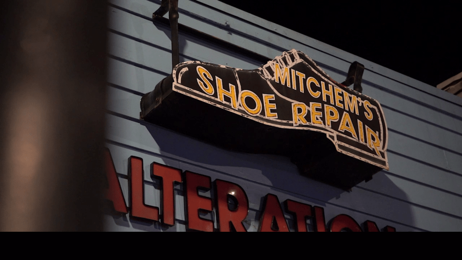 Toko perbaikan sepatu Carytown yang dicintai ditutup setelah pemiliknya melakukan deportasi diri sen