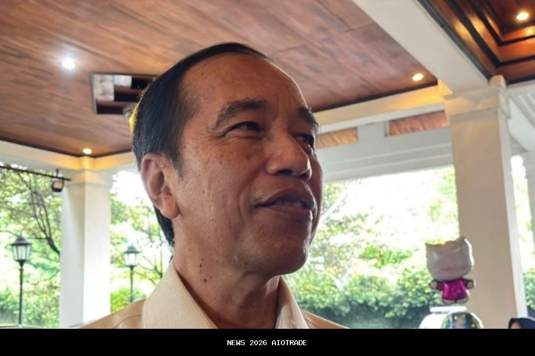 Momen Jokowi Tertawa Lihat Wali Kota Tegal Beri Tepuk Tangan untuk Sakinah Usai Menikah