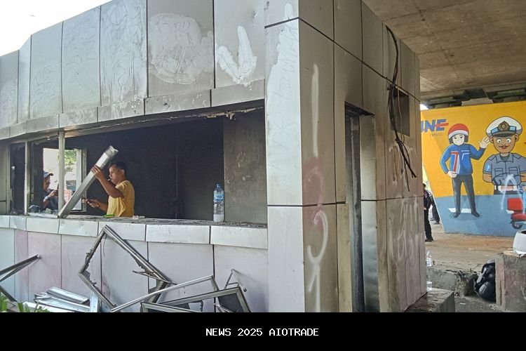 Kebusukan Pos Polisi Slipi Pasca Demo 25 Agustus