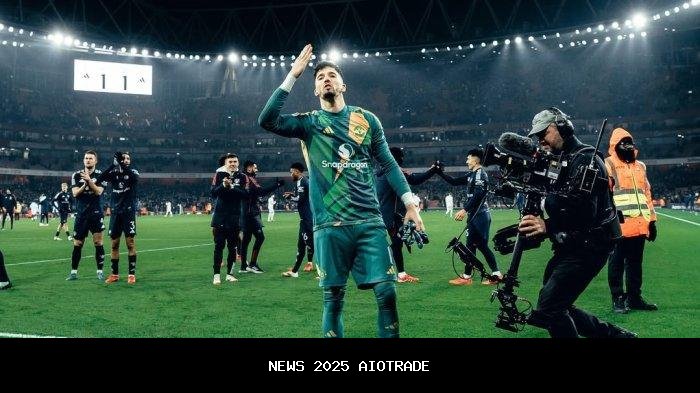 Manchester United Bingung Cari Kiper Baru, Senne Lammens Punya Data Mentereng