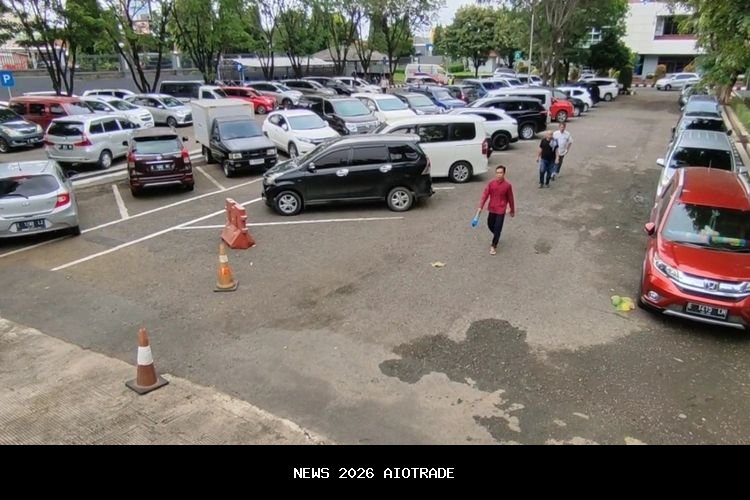 Luncurkan Sistem Parkir Tanpa Tunai, Eri Cahyadi: Bentuk Transparansi