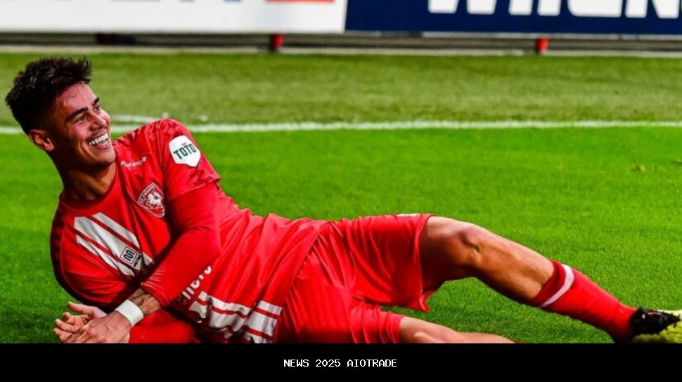 Pembaruan Transfer Mees Hilgers, Segera Bergabung dengan Klub Liga Inggris Crystal Palace