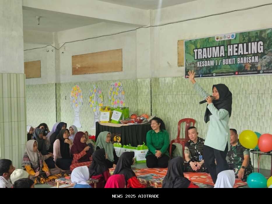 Hibur Anak Korban Banjir, Kesdam I/BB Gelar Trauma Healing