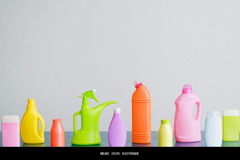 Polusi Menempel di Baju, Ini Cara Deterjen Menghilangkannya