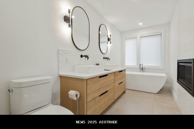 5 Benda yang Tidak Disarankan Ditaruh di Kamar Mandi