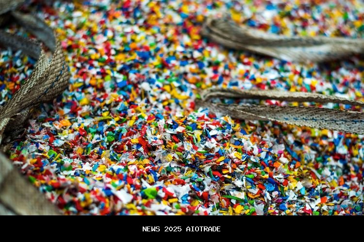 Pertanyaan Penting tentang Hujan Mikroplastik di Jakarta